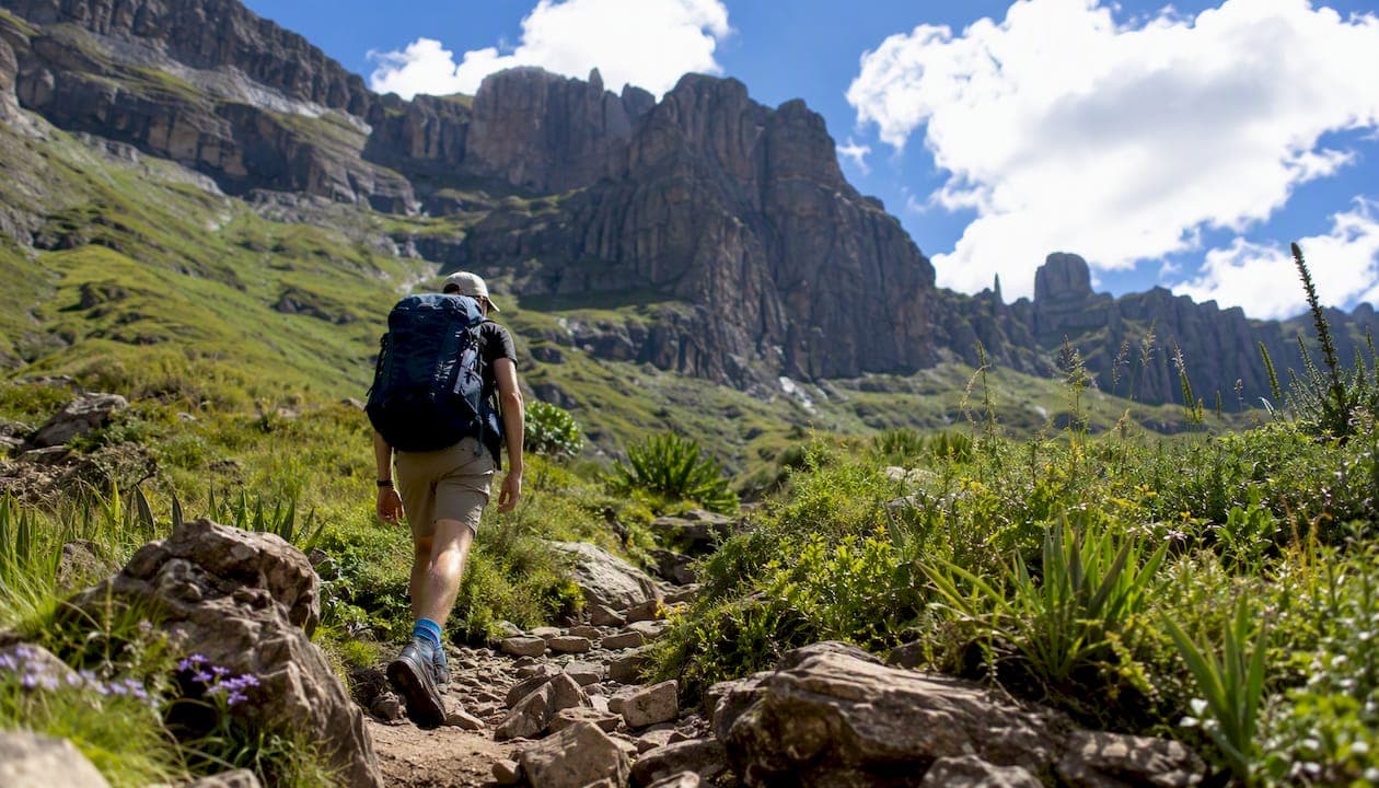 Best Drakensberg Hikes for Day and Multi-Day Trips